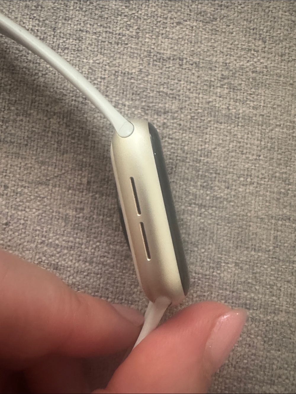 Apple Watch SE 40mm aluminum case - Picture 3 of 5